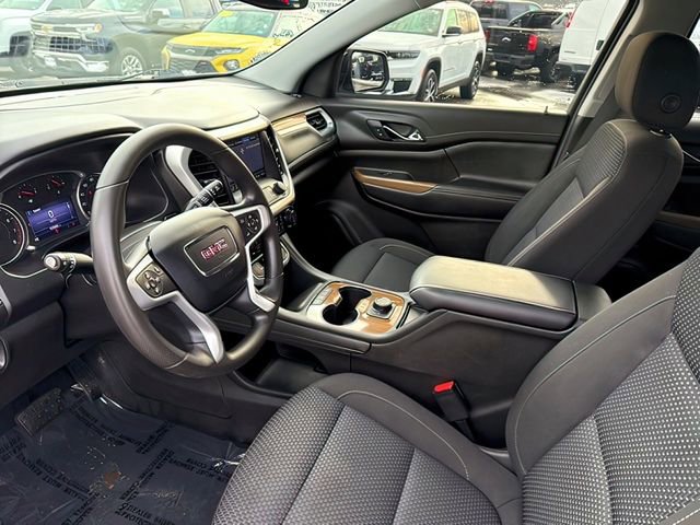 Used 2021 GMC Acadia SLE image 15