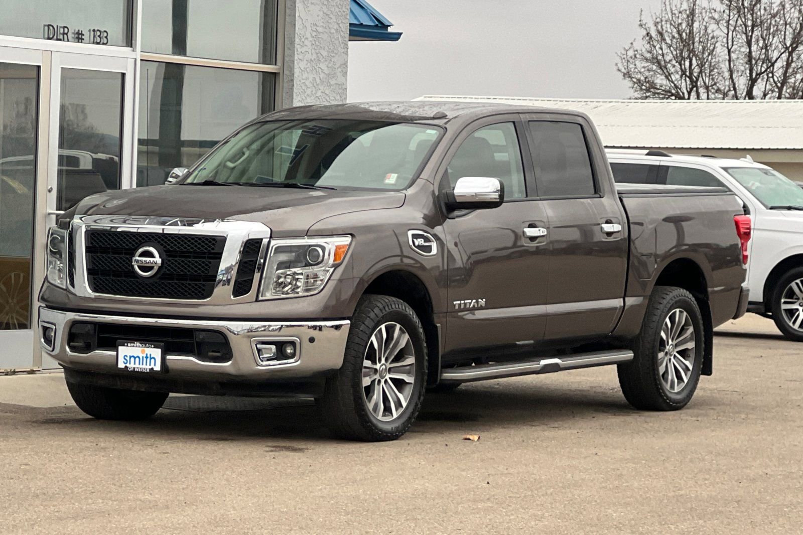 Used 2017 Nissan Titan SL image 9