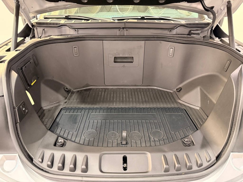 Used 2024 Ford F150 Lightning Flash image 6