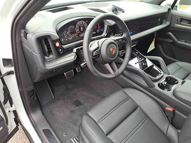 New 2026 Porsche Cayenne GTS AWD/4WD image 23