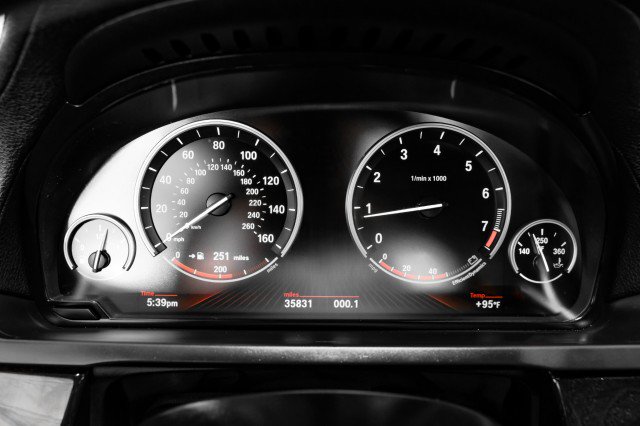 Used 2012 BMW 750i RWD image 18