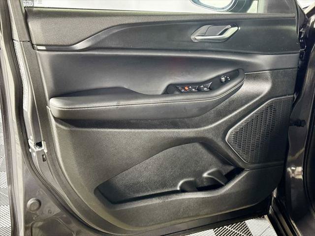 Certified 2023 Jeep Grand Cherokee Laredo X AWD/4WD image 11