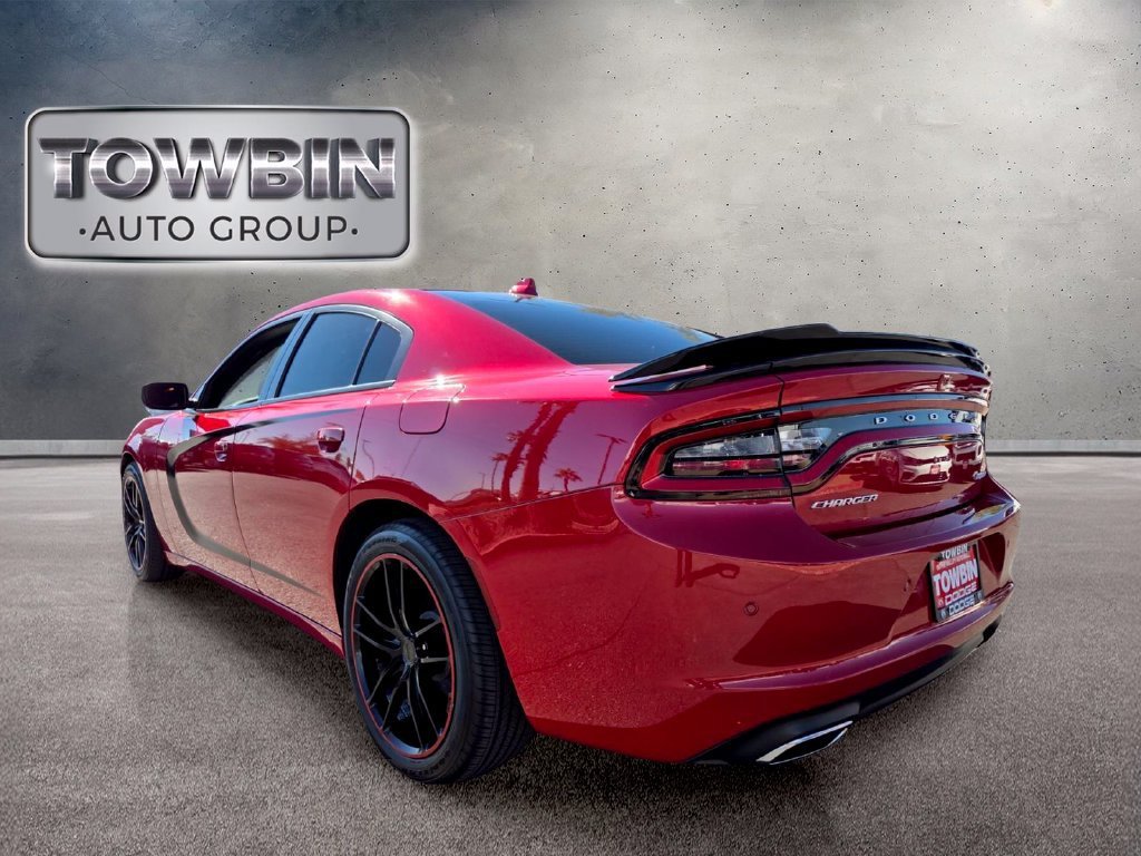 Used 2015 Dodge Charger SXT w/ Plus Group RWD image 6