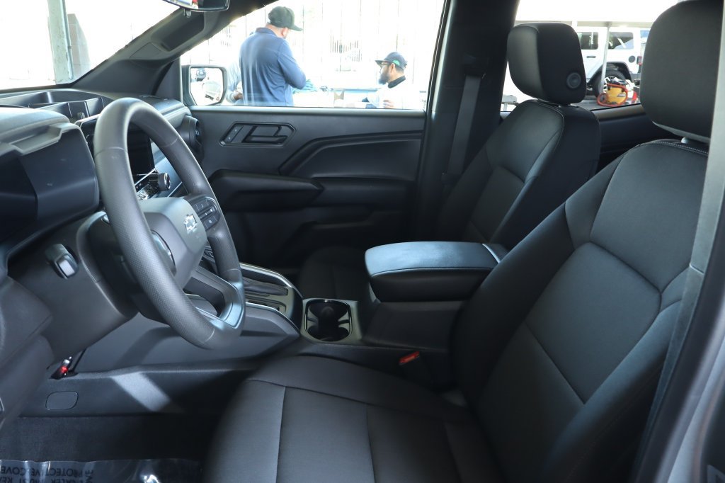Used 2025 Chevrolet Colorado Trail Boss AWD/4WD image 20