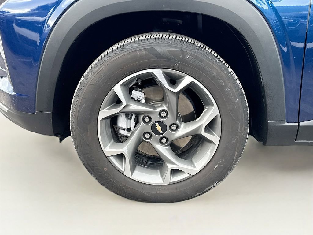 Used 2024 Chevrolet Trax LT w/ Driver Confidence Package image 29
