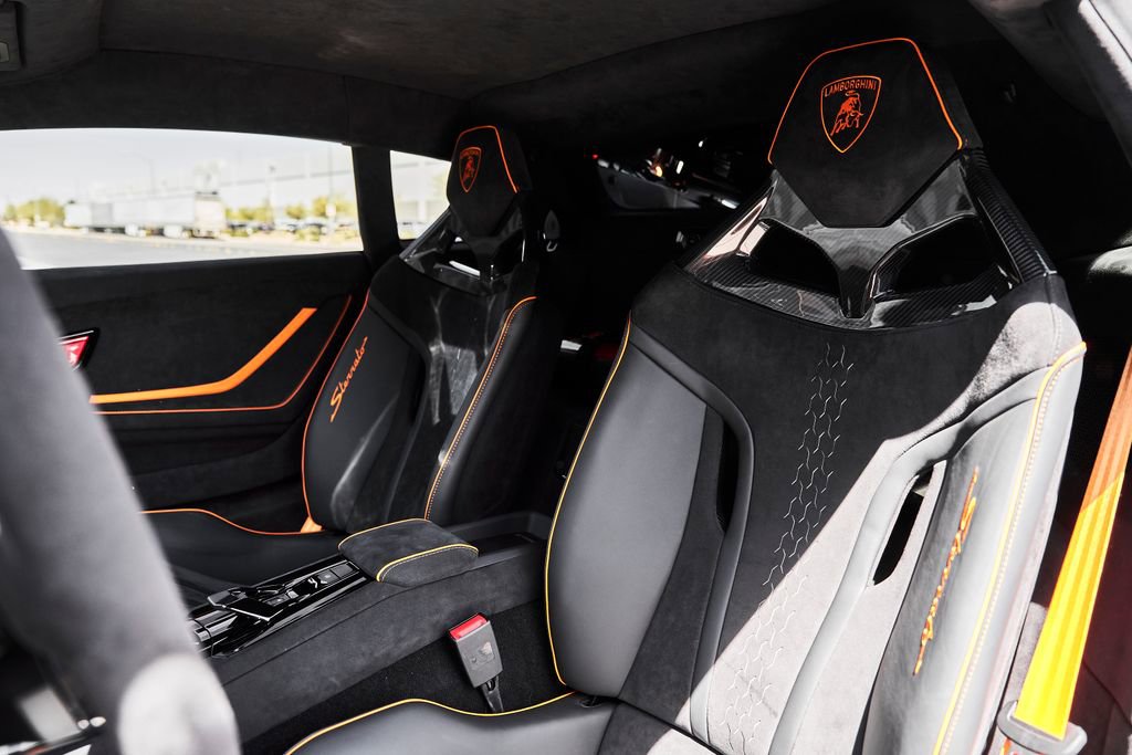 Used 2023 Lamborghini Huracan Sterrato image 50