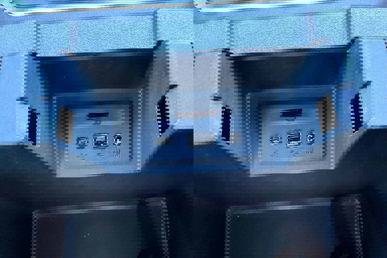 Used 2019 GMC Sierra 1500 SLT w/ SLT Premium Package image 35