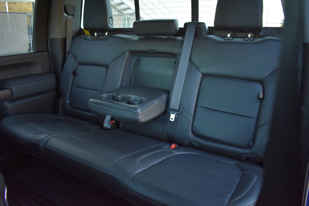 Certified 2022 Chevrolet Silverado 2500 LTZ w/ LTZ Plus Package image 31