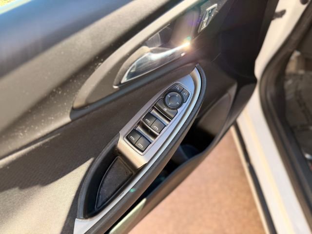 Used 2023 Chevrolet Malibu LT image 13