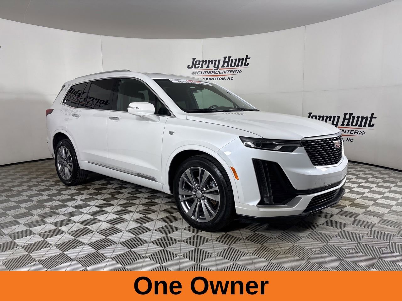 Used 2024 Cadillac XT6 Premium Luxury image 4