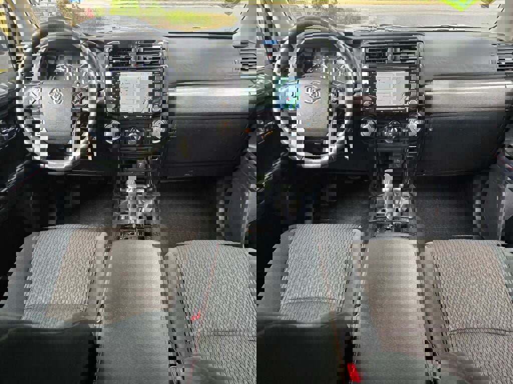 Used 2020 Toyota 4Runner SR5 image 17