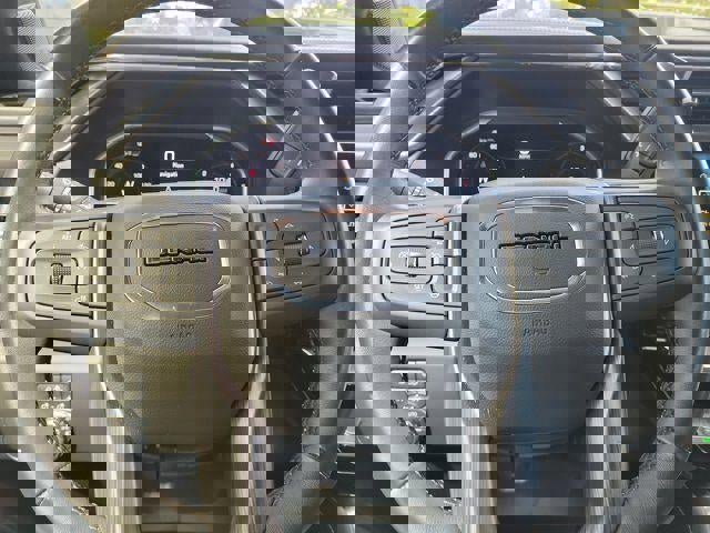 Used 2024 GMC Sierra 3500 Denali Ultimate image 22