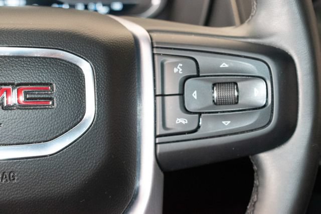 Used 2023 GMC Yukon SLT w/ SLT Luxury Package AWD/4WD image 27