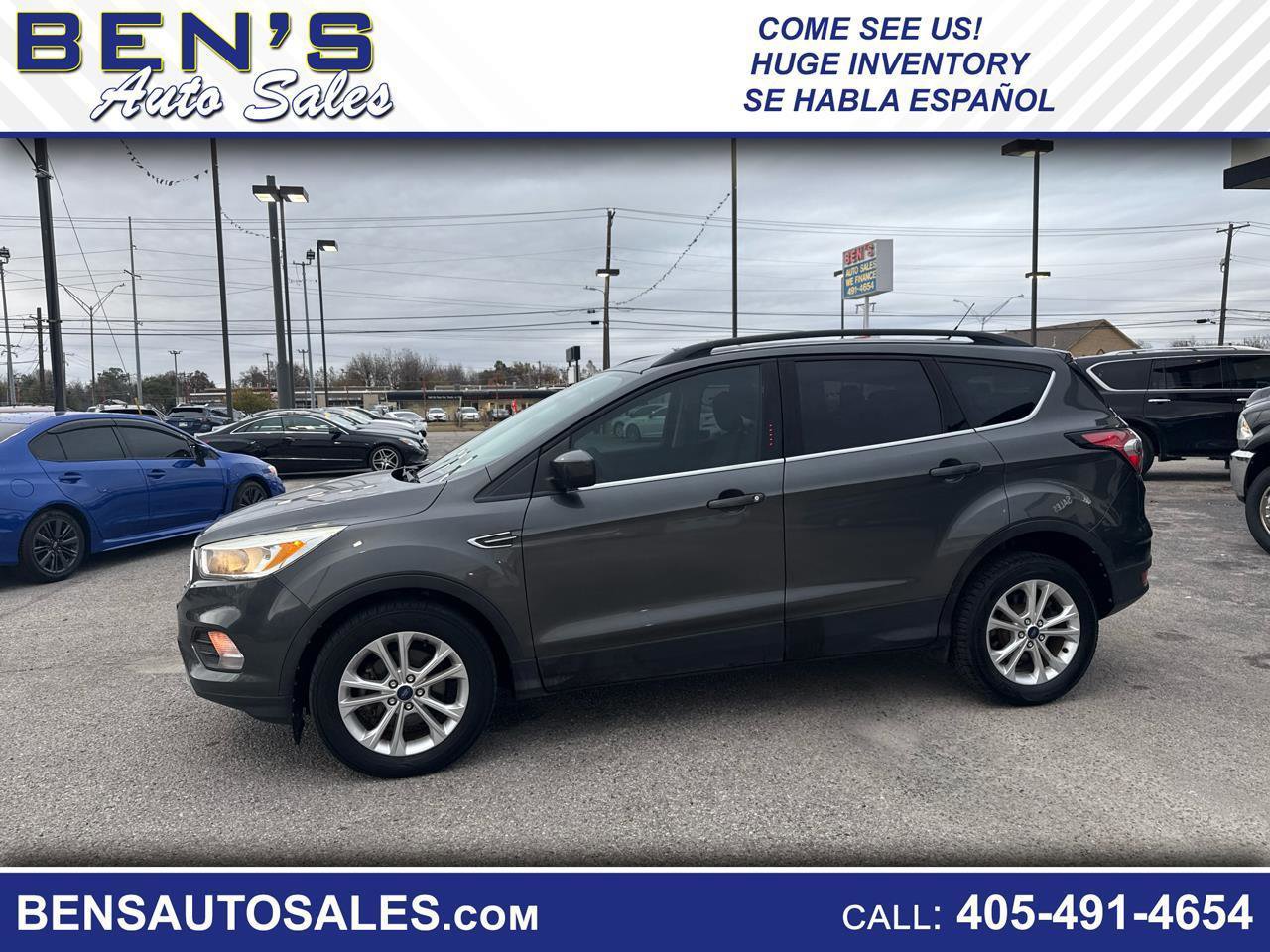 Used 2018 Ford Escape SE image 1