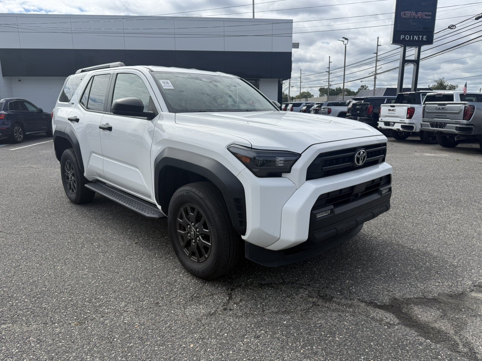 Used 2025 Toyota 4Runner SR5 AWD/4WD image 1