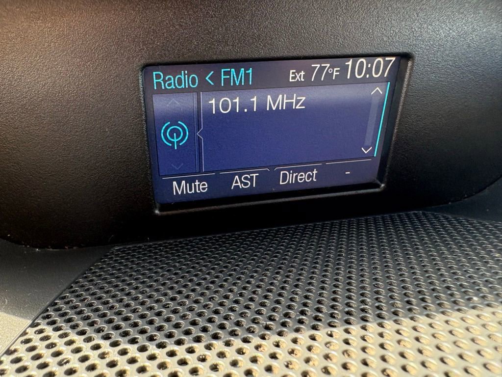 Used 2015 Ford Transit 150 XLT image 30