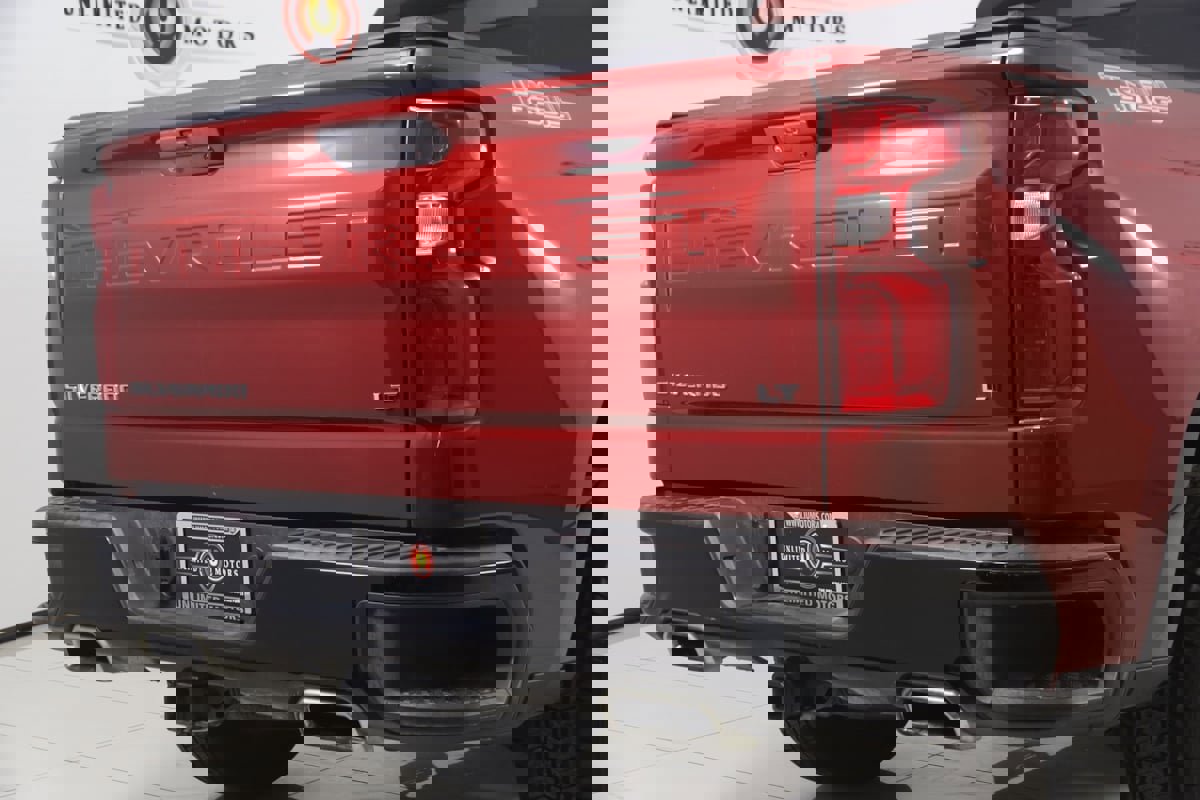 Used 2020 Chevrolet Silverado 1500 LT Trail Boss image 38