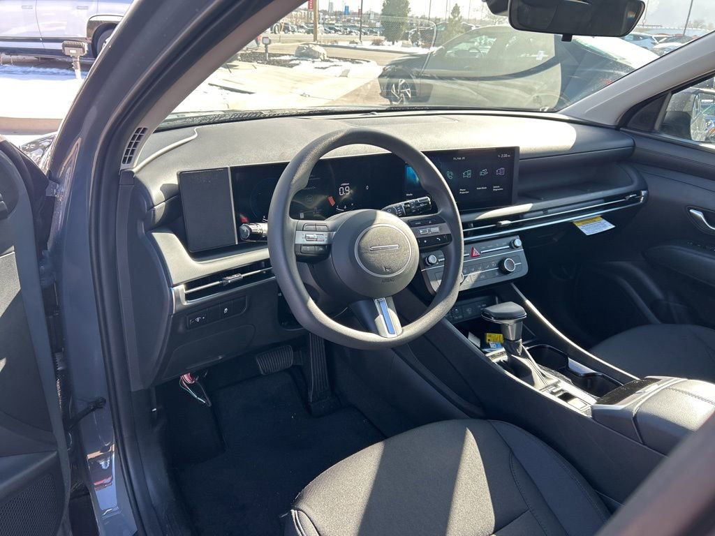 Used 2026 Hyundai Tucson SE image 11