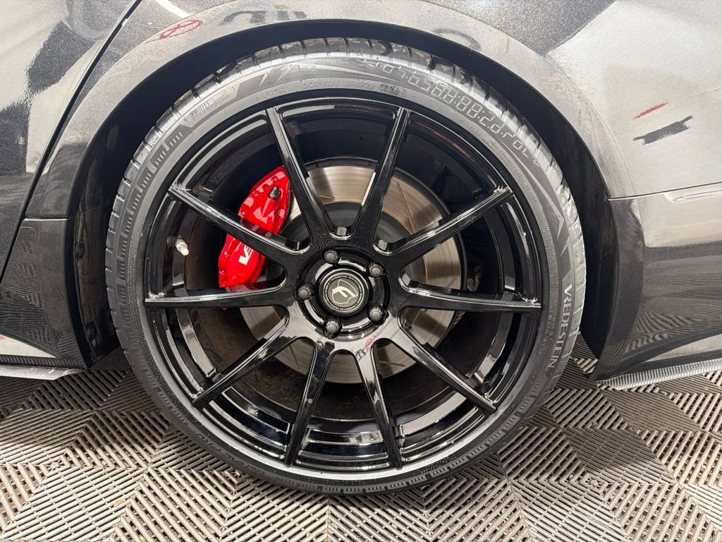 Used 2013 Cadillac CTS V w/ Wood Trim Package RWD image 34