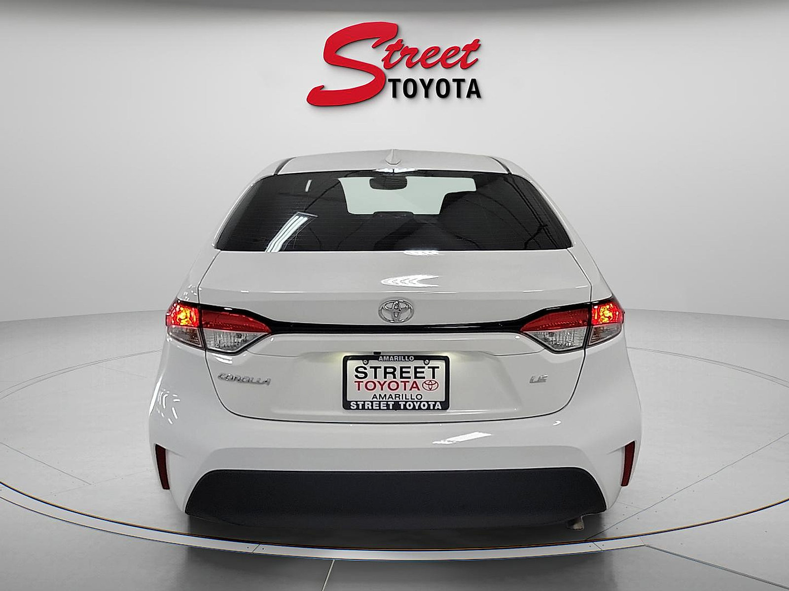 Certified 2025 Toyota Corolla LE w/ LE Premium Package FWD image 3
