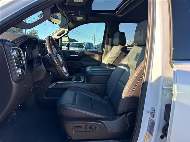 Used 2022 GMC Sierra 3500 Denali w/ Denali Ultimate Package image 20
