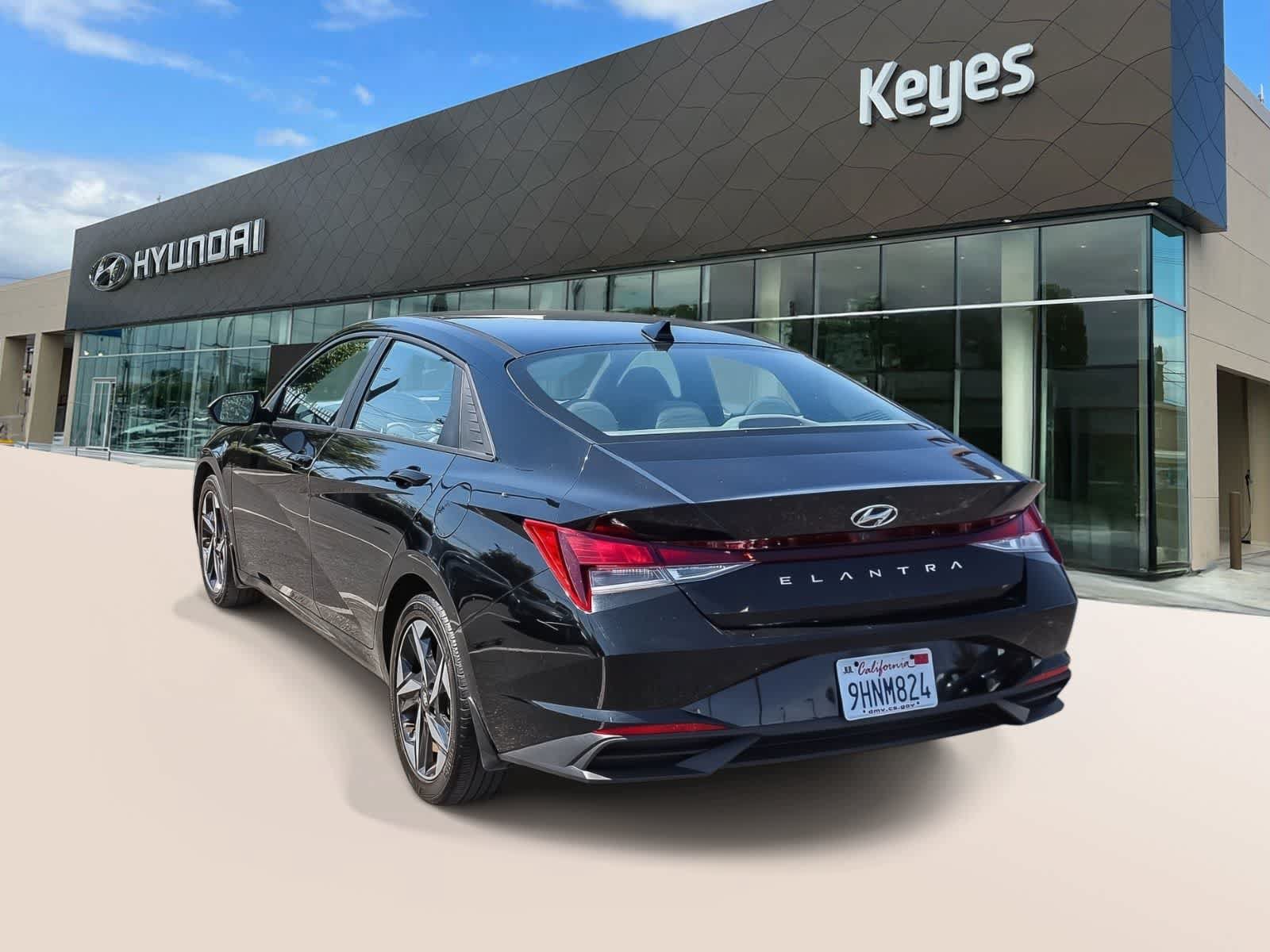 Certified 2023 Hyundai Elantra SEL w/ Convenience Package FWD image 7