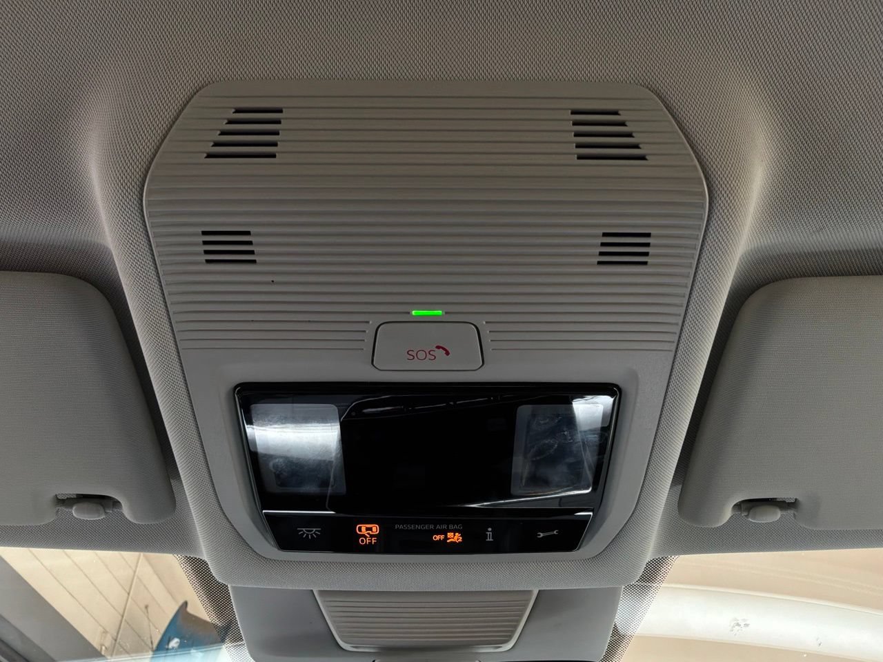 Used 2026 Volkswagen Tiguan SE FWD image 17