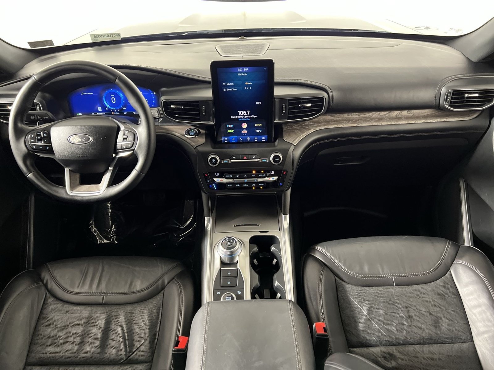 Used 2020 Ford Explorer Platinum w/ Premium Technology Package AWD/4WD image 23