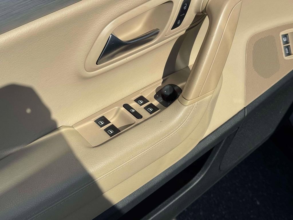 Used 2015 Volkswagen CC Sport image 19