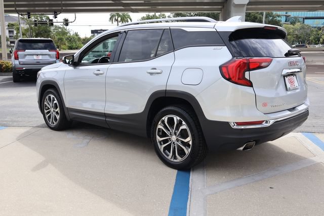 Used 2020 GMC Terrain SLT w/ GMC Pro Grade Package AWD/4WD image 5