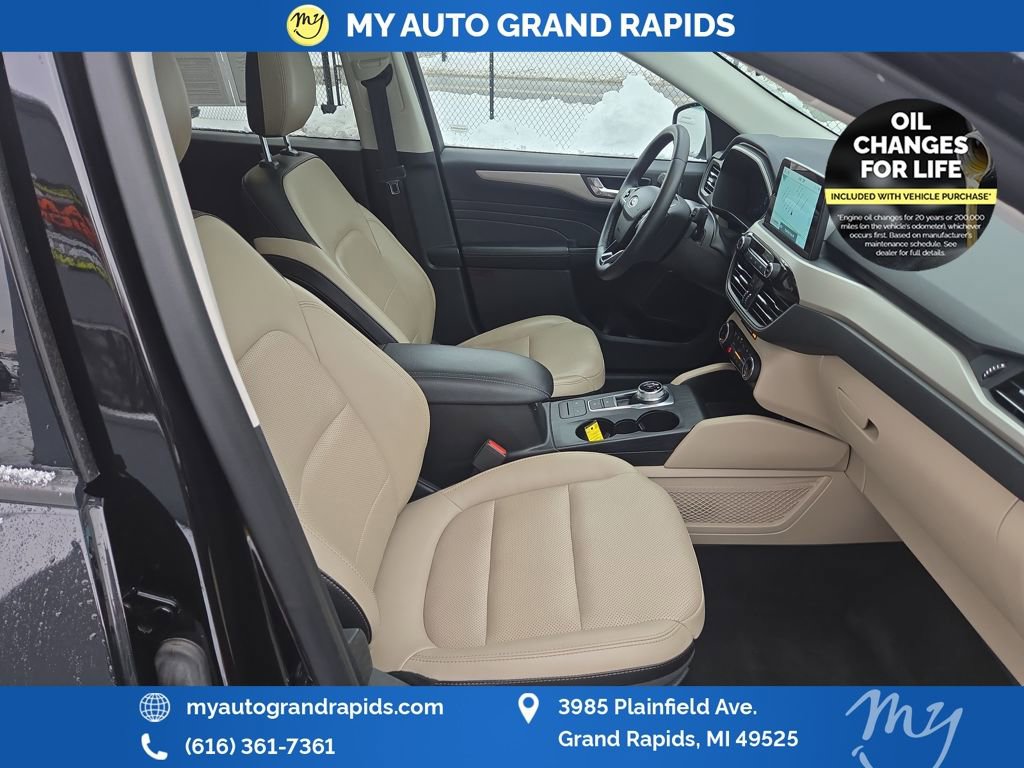 Used 2022 Ford Escape SEL w/ Technology Package image 24