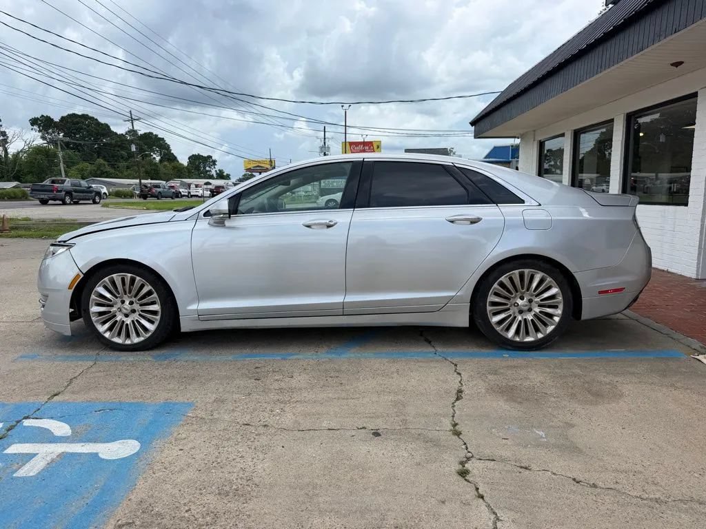 Used 2014 Lincoln MKZ AWD w/ Equipment Group 102A Reserve image 5