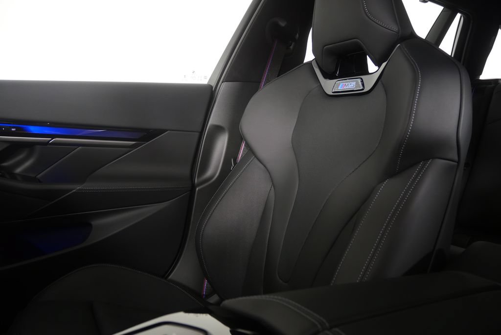 New 2027 BMW M5 Touring AWD/4WD image 24