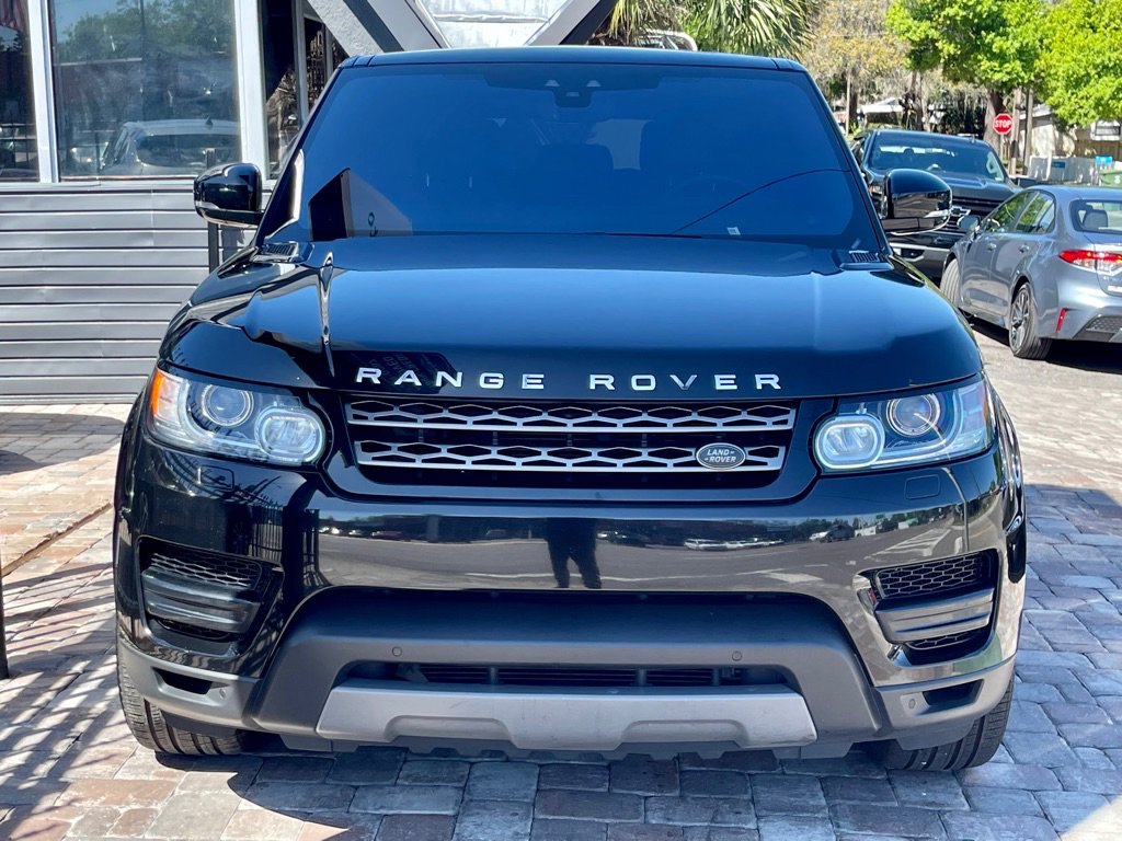 Used 2017 Land Rover Range Rover Sport SE AWD/4WD image 4