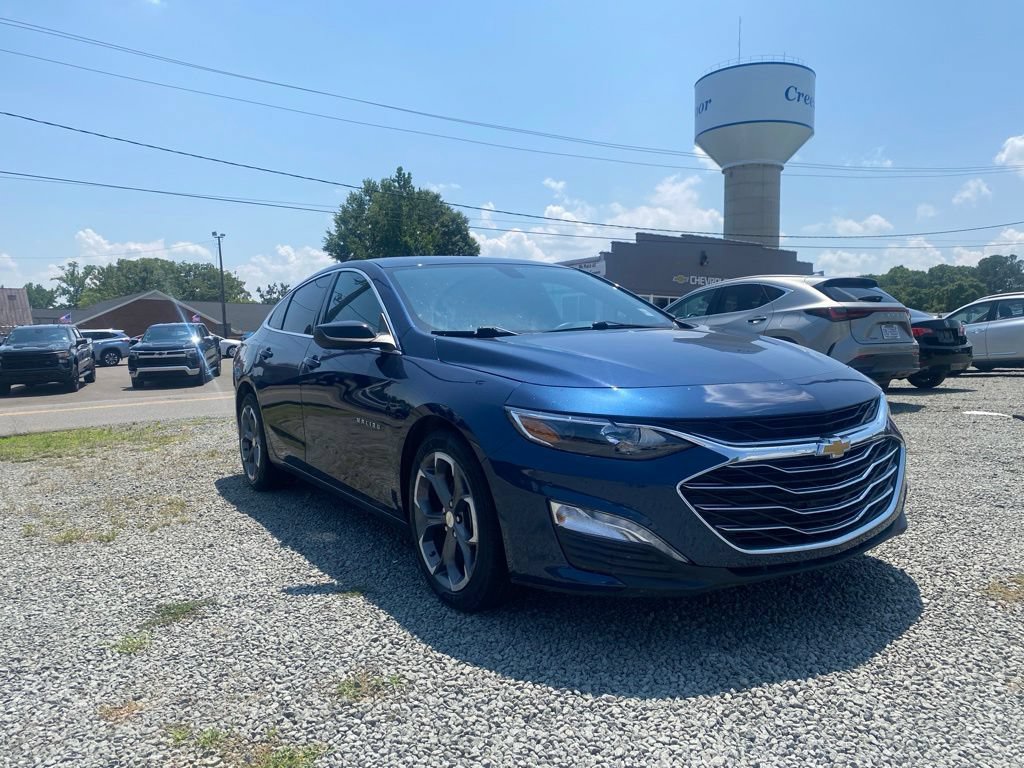 Used 2022 Chevrolet Malibu LT FWD image 1