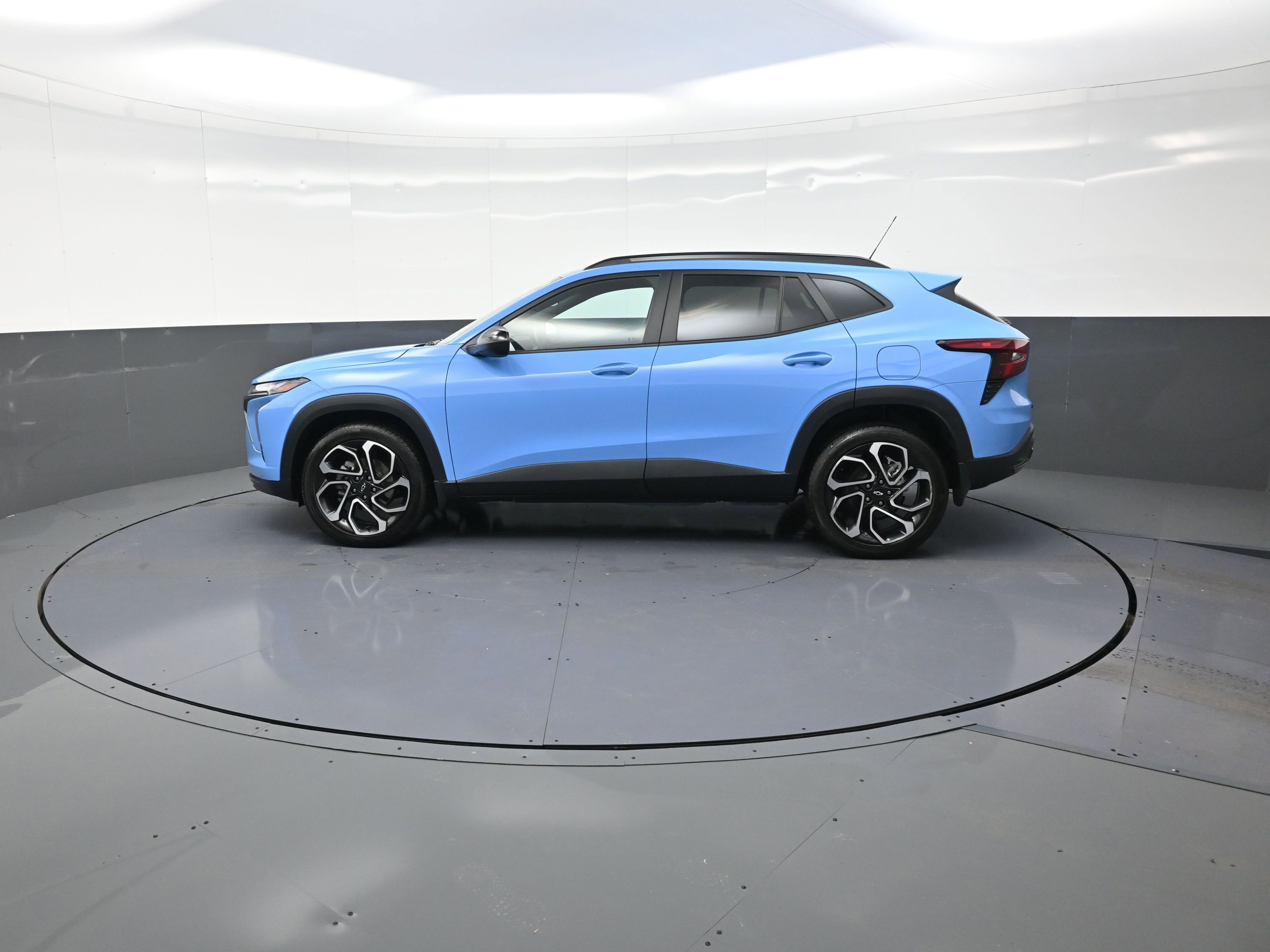 Used 2024 Chevrolet Trax RS w/ Driver Confidence Package image 6