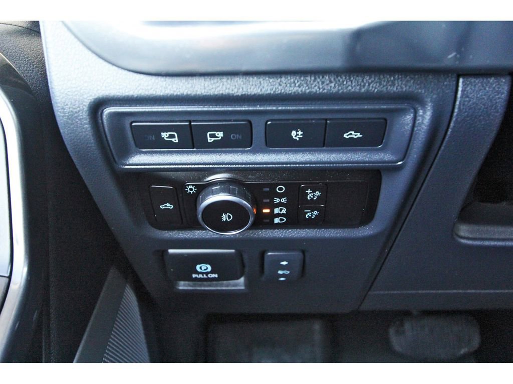 Used 2023 Ford F150 Lariat image 19