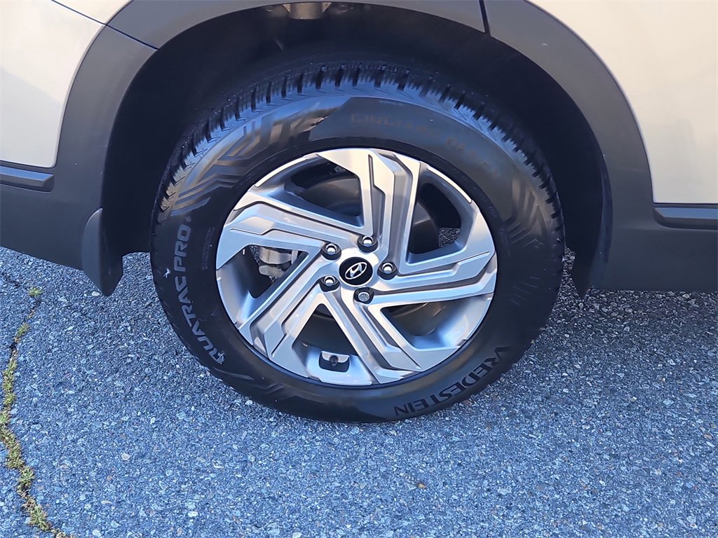 Used 2023 Hyundai Santa Fe SEL image 9