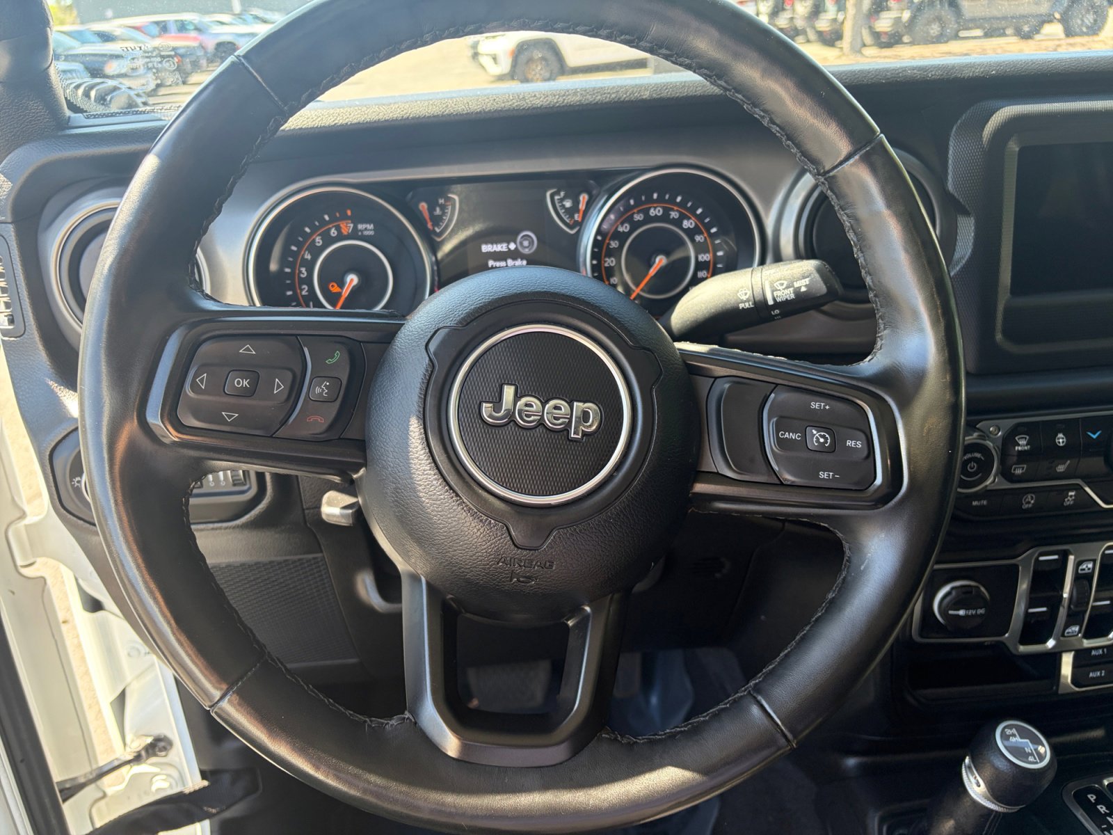 Used 2022 Jeep Gladiator Sport AWD/4WD image 9