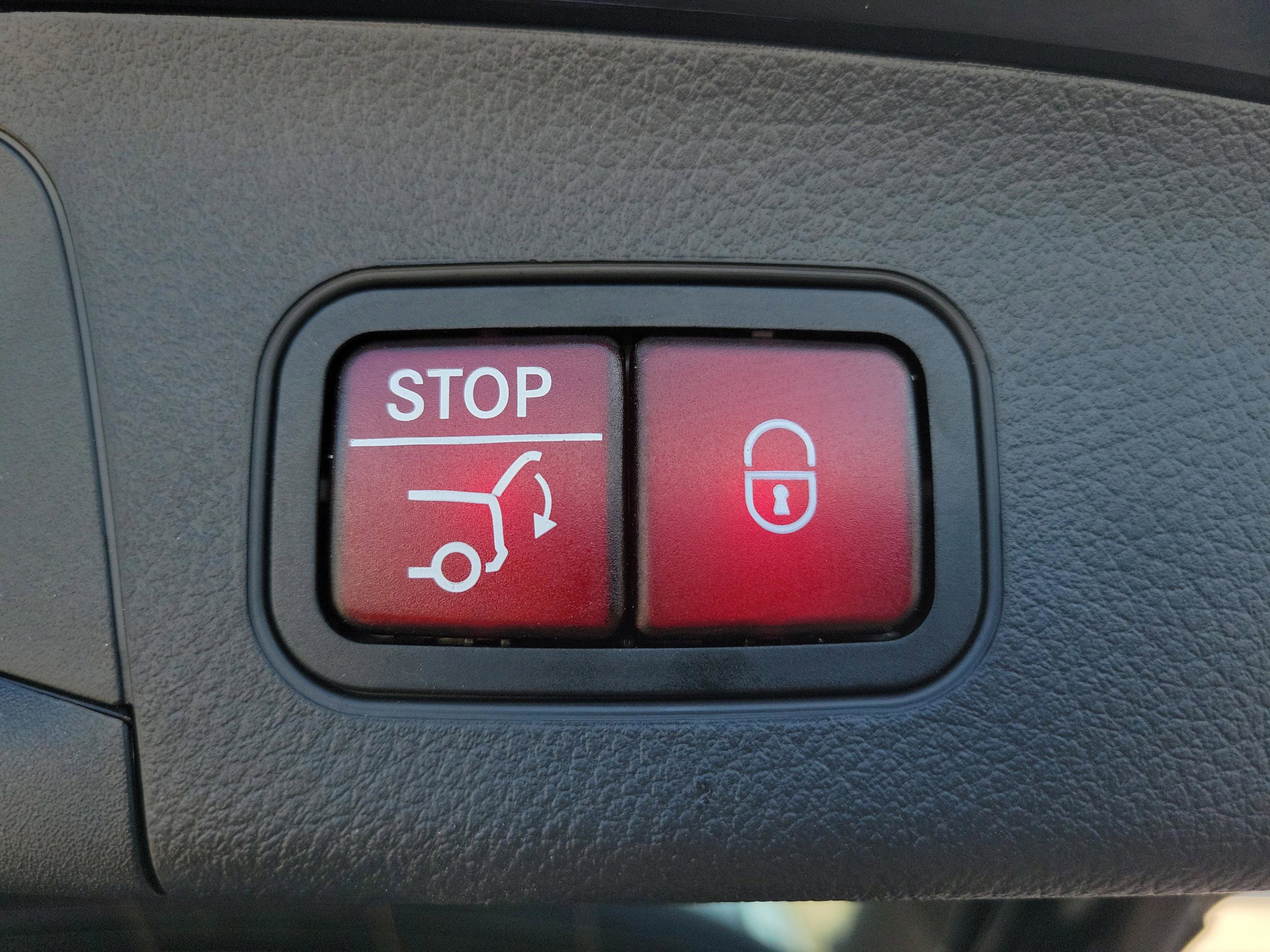 Certified 2025 Mercedes-Benz GLA 250 4MATIC image 11