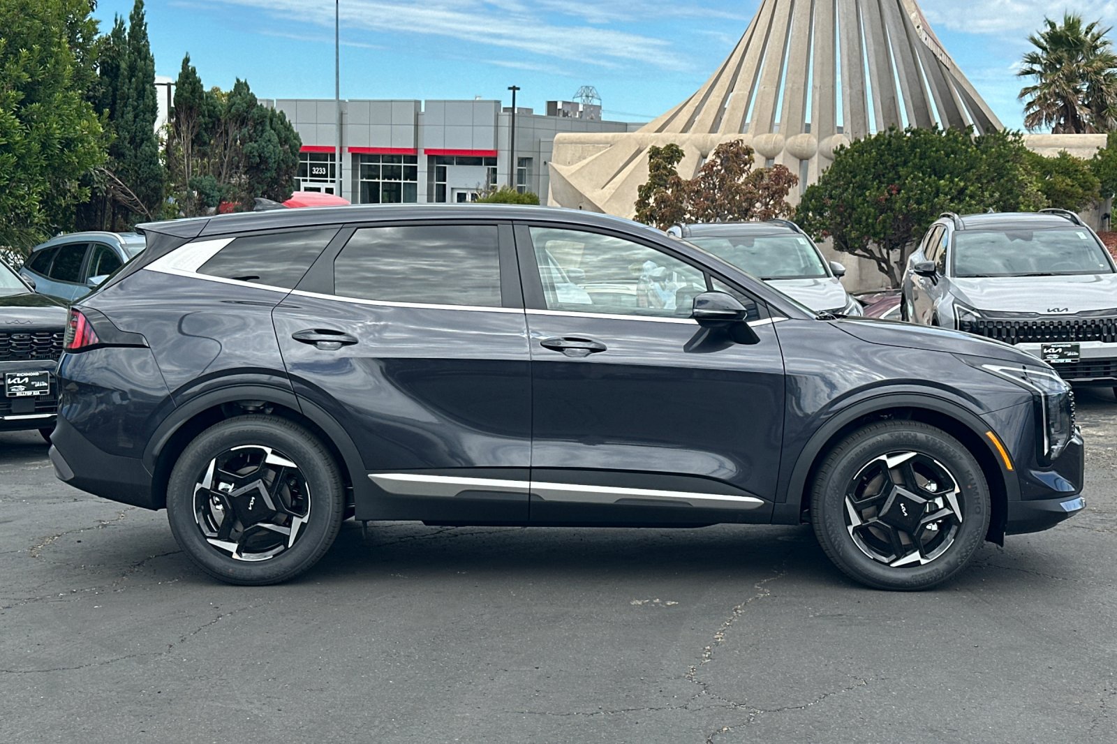 New 2026 Kia Sportage EX FWD image 3