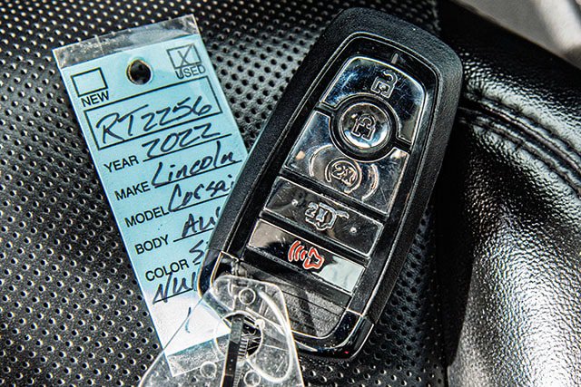 Used 2022 Lincoln Corsair AWD w/ Premium Package image 26