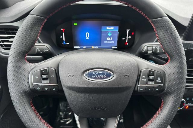 Used 2025 Ford Escape ST-Line w/ Equipment Group 301A image 21