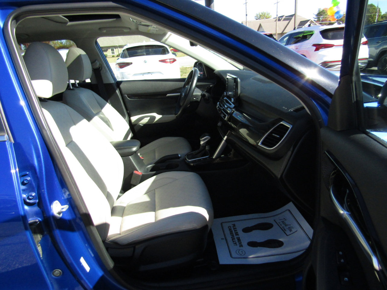 Used 2021 Kia Seltos EX image 28