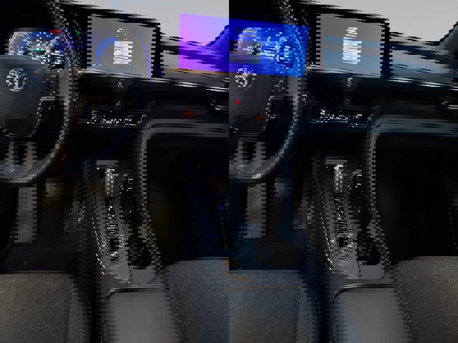 Used 2023 Toyota Crown XLE image 11