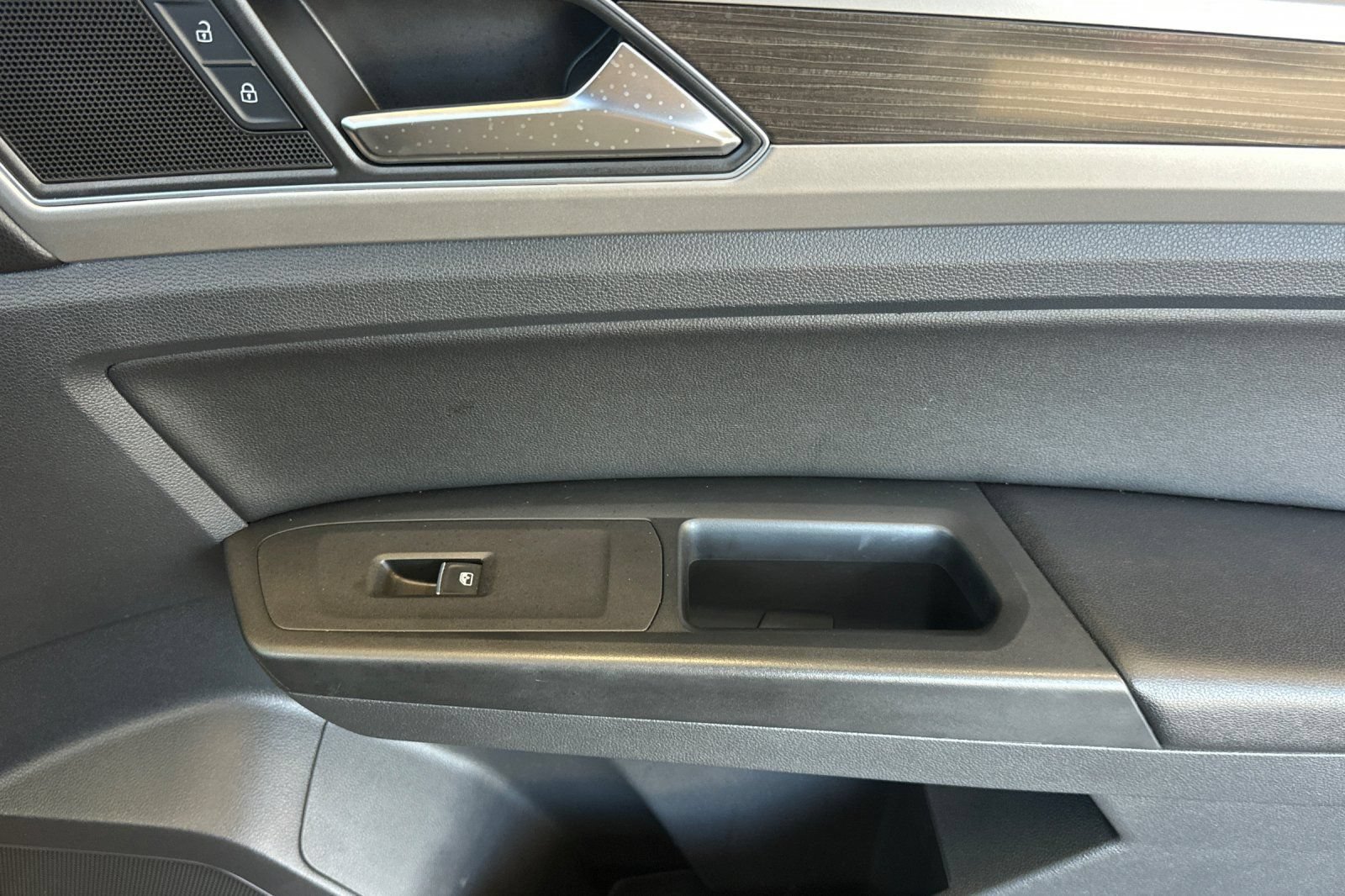 Used 2018 Volkswagen Atlas SEL AWD/4WD image 20