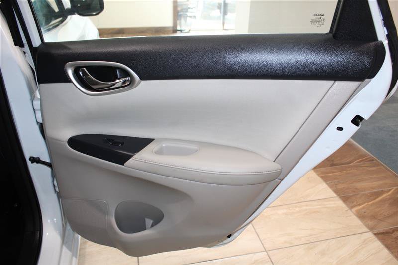 Used 2016 Nissan Sentra SV w/ Driver's Assist Package FWD image 34