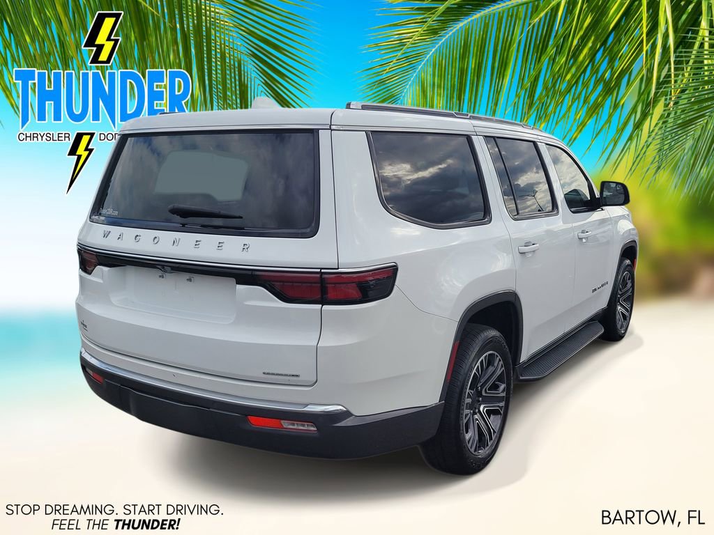Used 2022 Jeep Wagoneer Series III w/ Flexible Seating Group RWD image 4