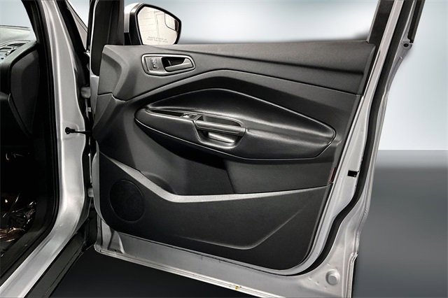 Used 2019 Ford Escape S image 25