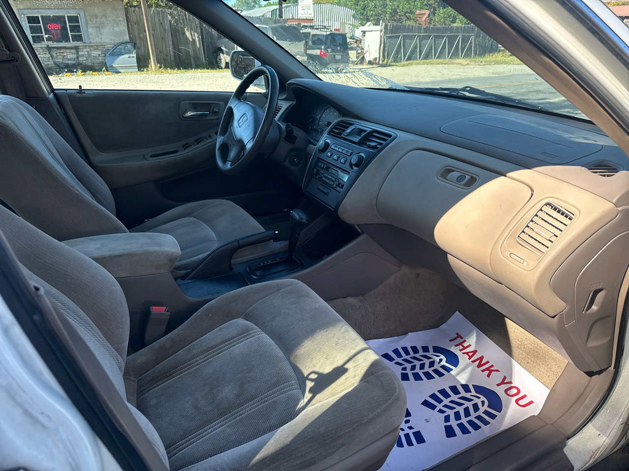 Used 1999 Honda Accord LX image 9